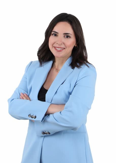 Ece-Kurumsal-Foto-.jpg